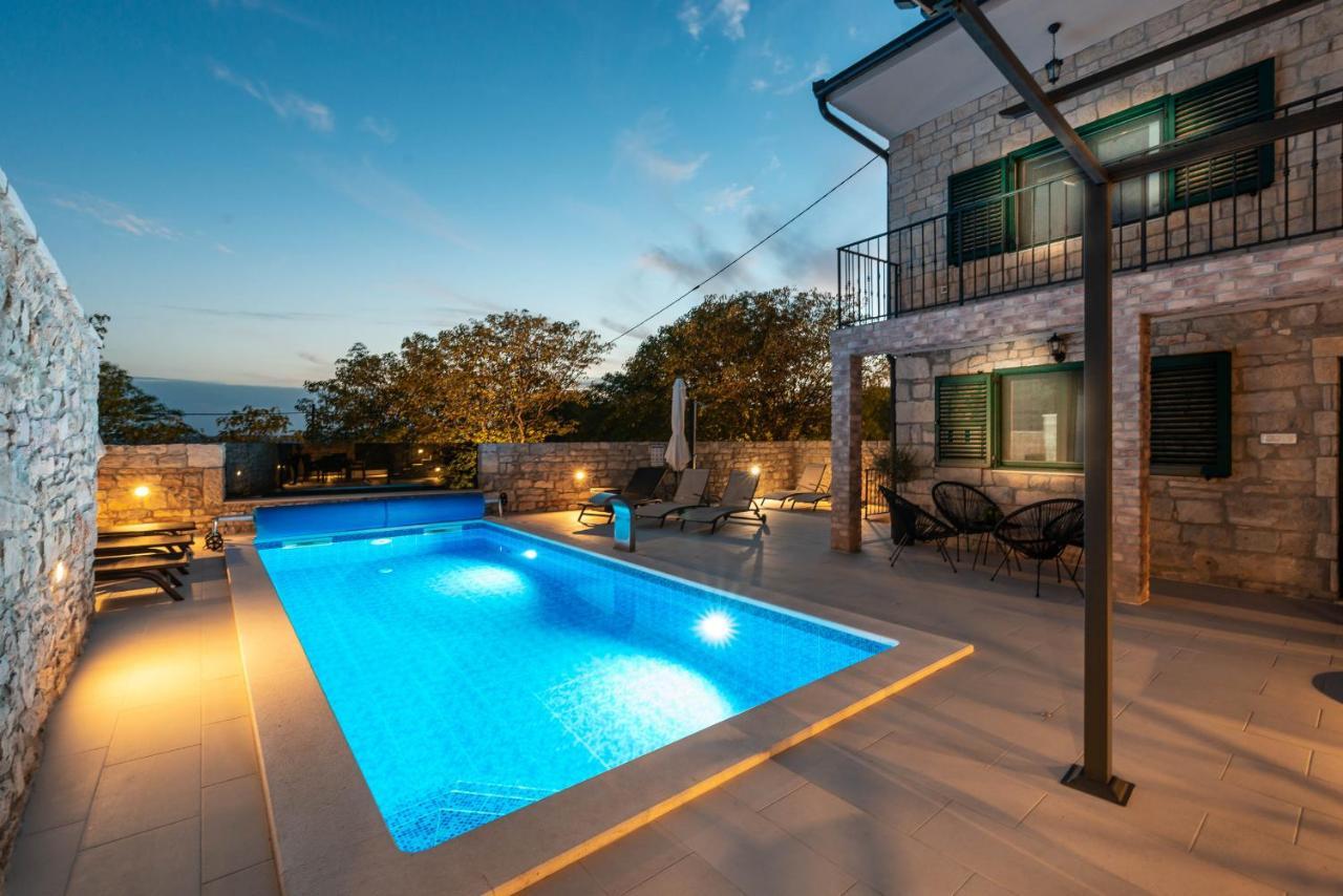 Stone Villa Didovi Snovi With Heated Pool Lisane Ostrovicke Exterior photo