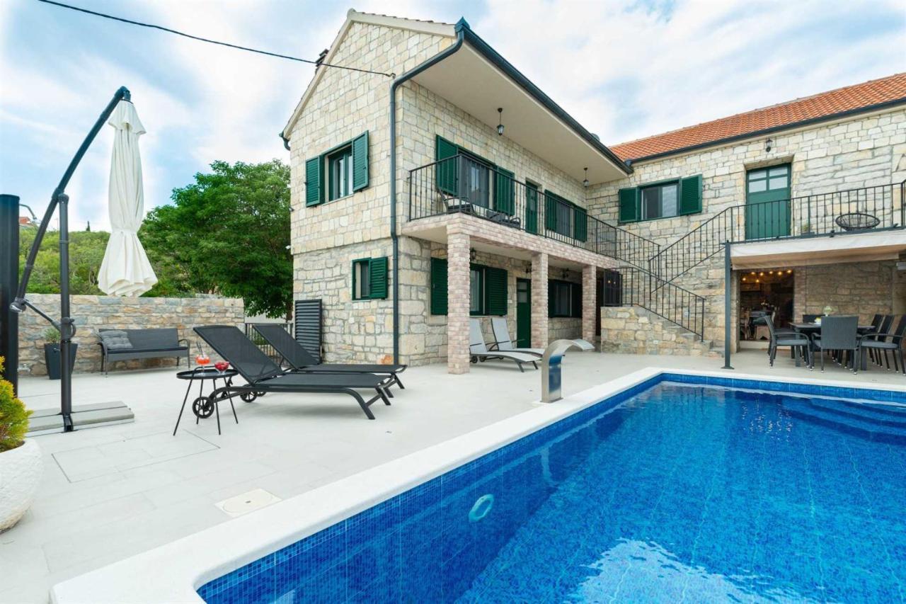 Stone Villa Didovi Snovi With Heated Pool Lisane Ostrovicke Exterior photo