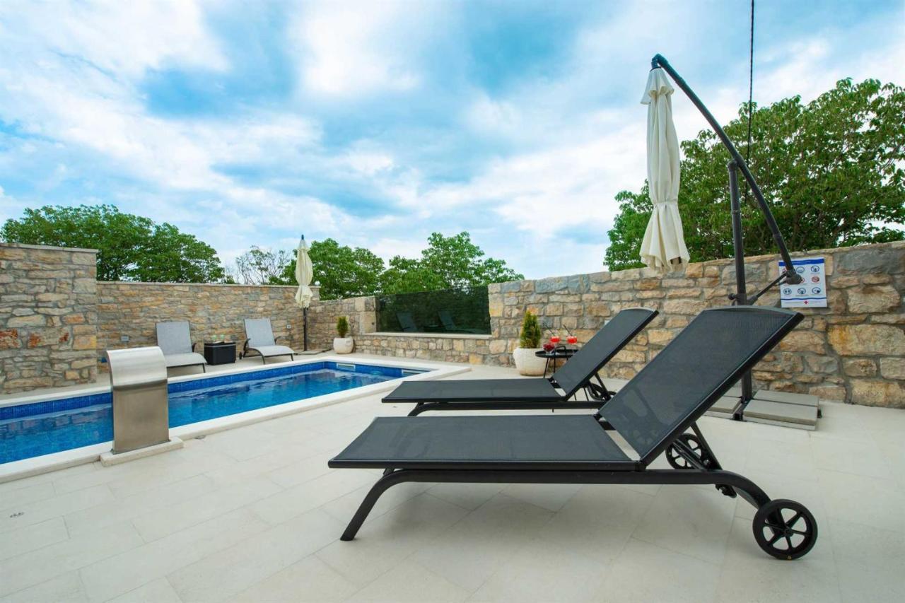 Stone Villa Didovi Snovi With Heated Pool Lisane Ostrovicke Exterior photo