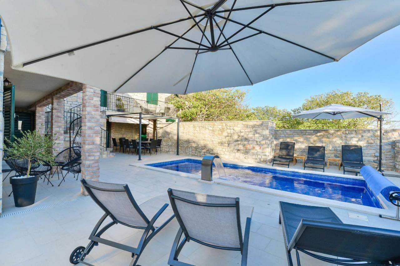 Stone Villa Didovi Snovi With Heated Pool Lisane Ostrovicke Exterior photo